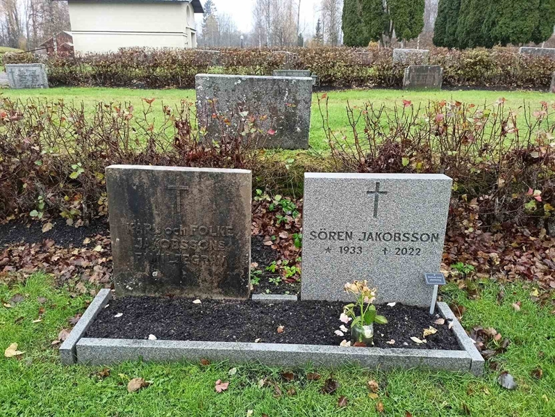 Grave number: 4 E    34