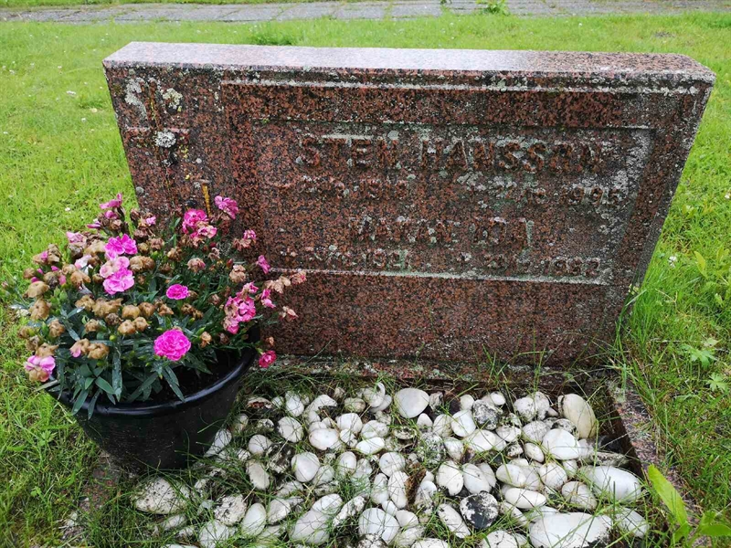 Hautatunnus: NK 12     7