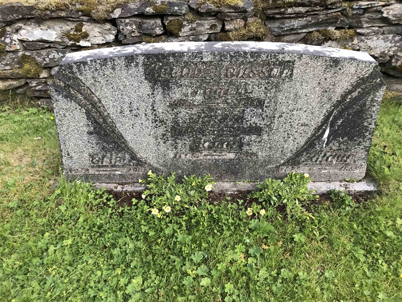 Grave number: UÖ KY    76A, 77A