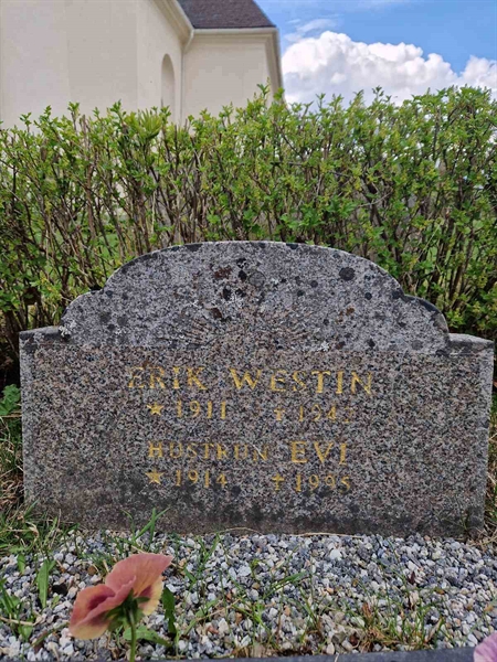 Grave number: 501 07 859-861