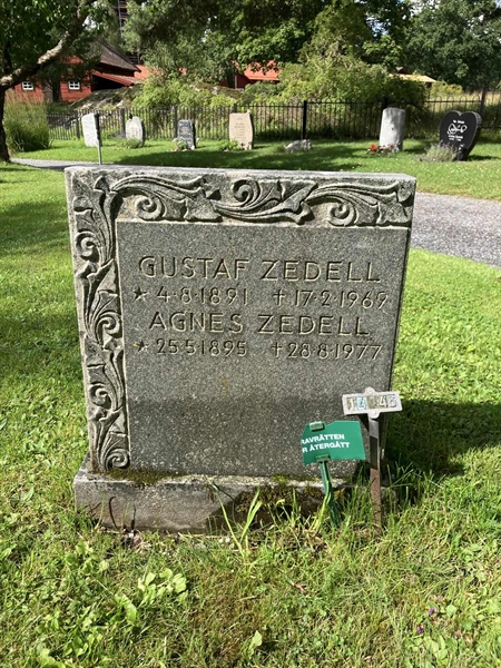 Grave number: 1 14    46