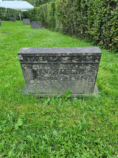 Grave number: 1 18   60