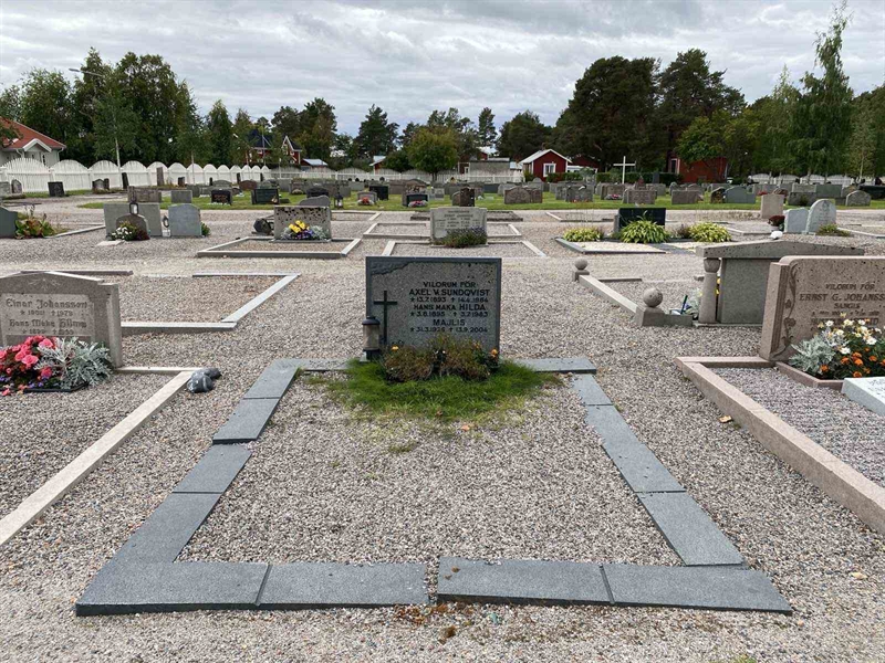 Grave number: 2 07   162