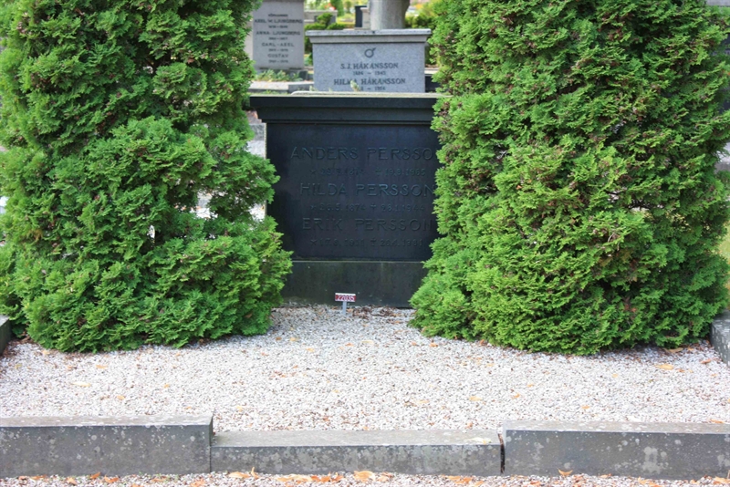 Grave number: Ö 22i    42, 43