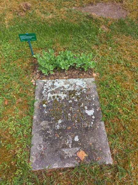 Grave number: 1 KV.2    14-15