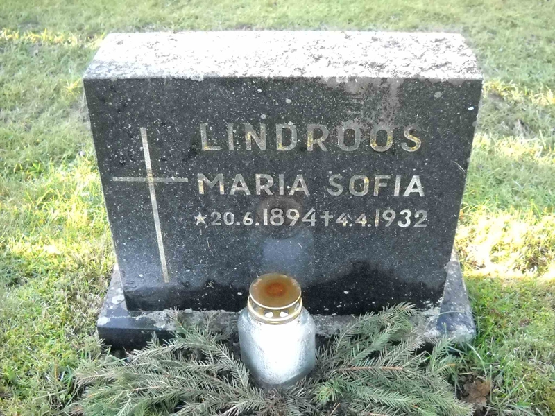 Grave number: 1 GB2 07     65