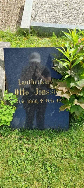 Grave number: LM 1 12  015, 016