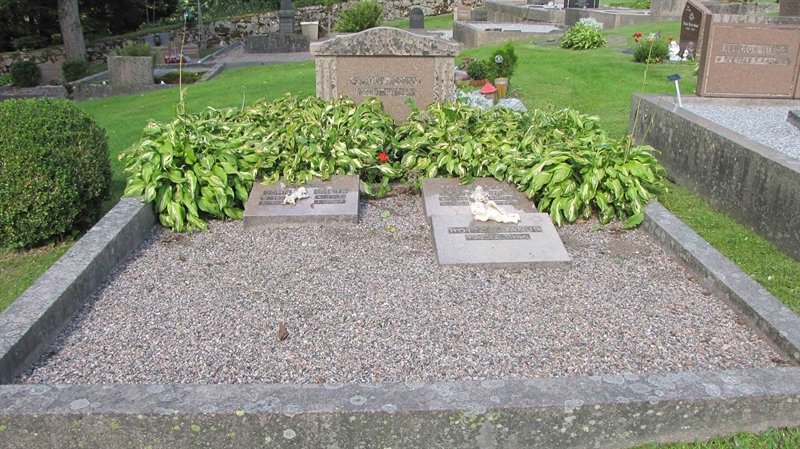 Grave number: HG MÅSEN   517, 518