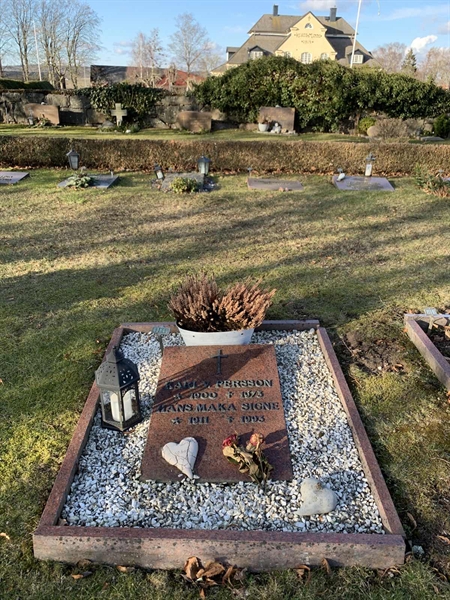 Grave number: SÖ H    43, 44