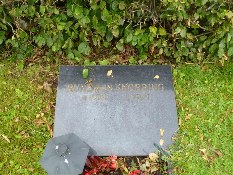 Grave number: ROG F   43, 44