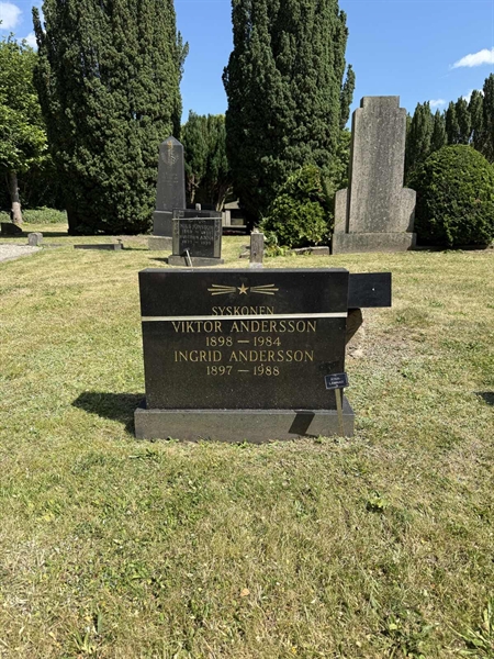 Grave number: TR 4 1    19B