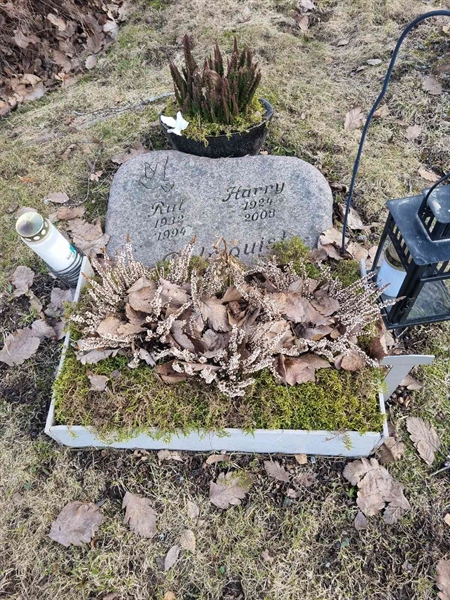 Grave number: 1 34 1050, 1051