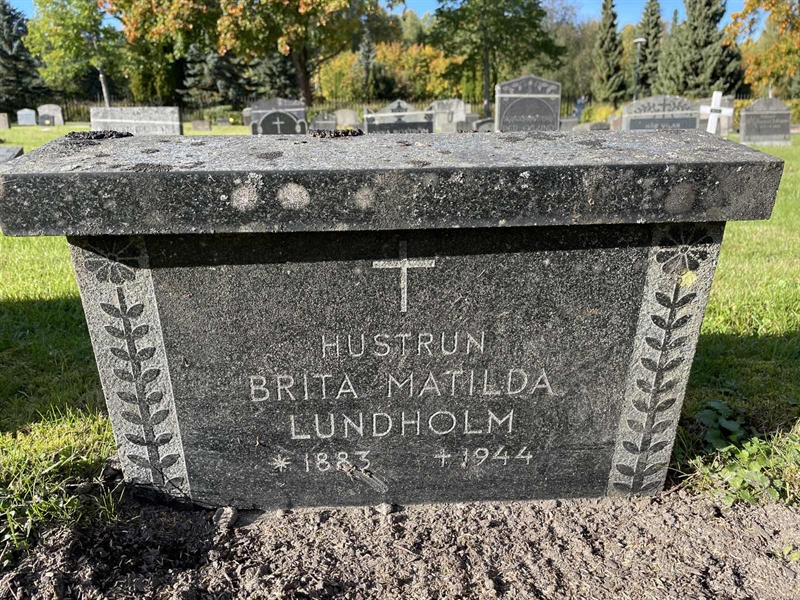 Grave number: 1 T 27