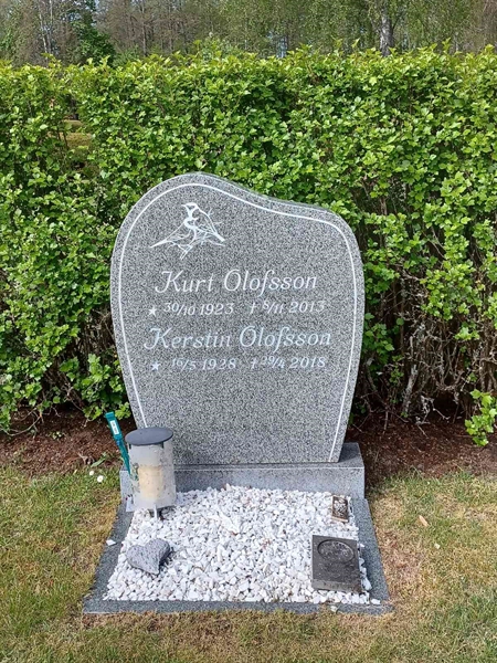 Grave number: OS ÖK 169, 170