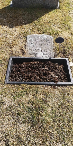 Grave number: 1 URN1    18