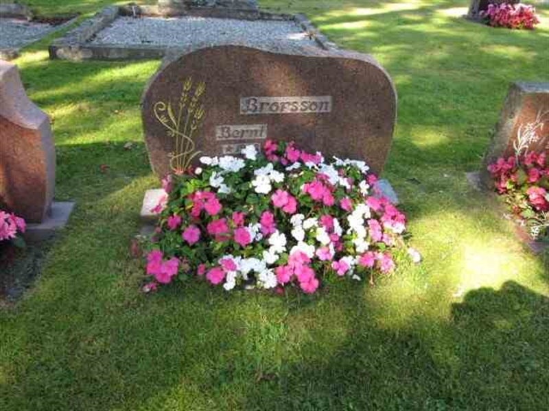Grave number: ÅS G G 120,1