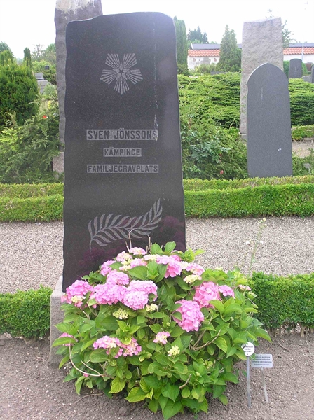 Grave number: RÄ 5    45-48