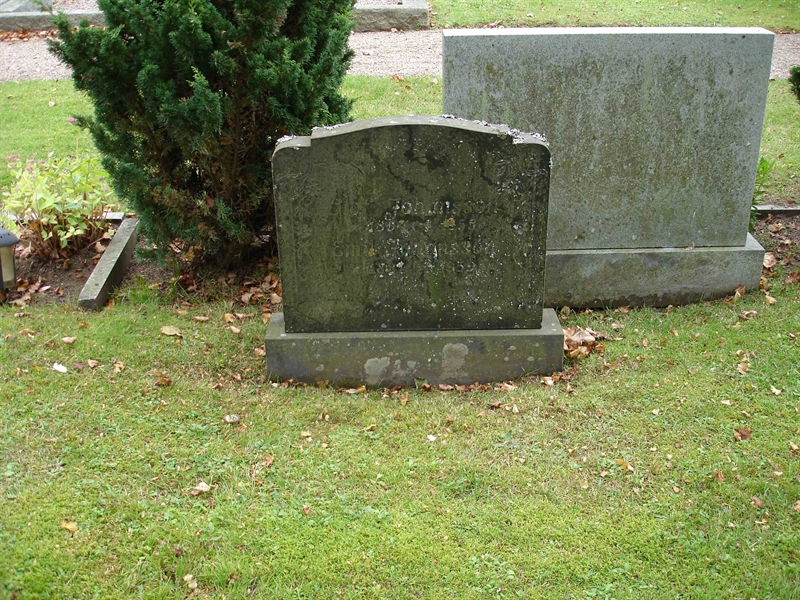 Grave number: HK B    20, 21