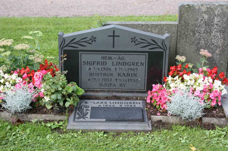 Grave number: 1 K H   77