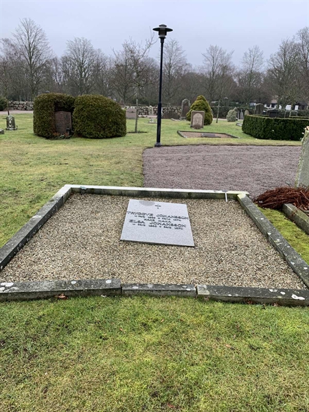 Grave number: SÖ B    10, 11