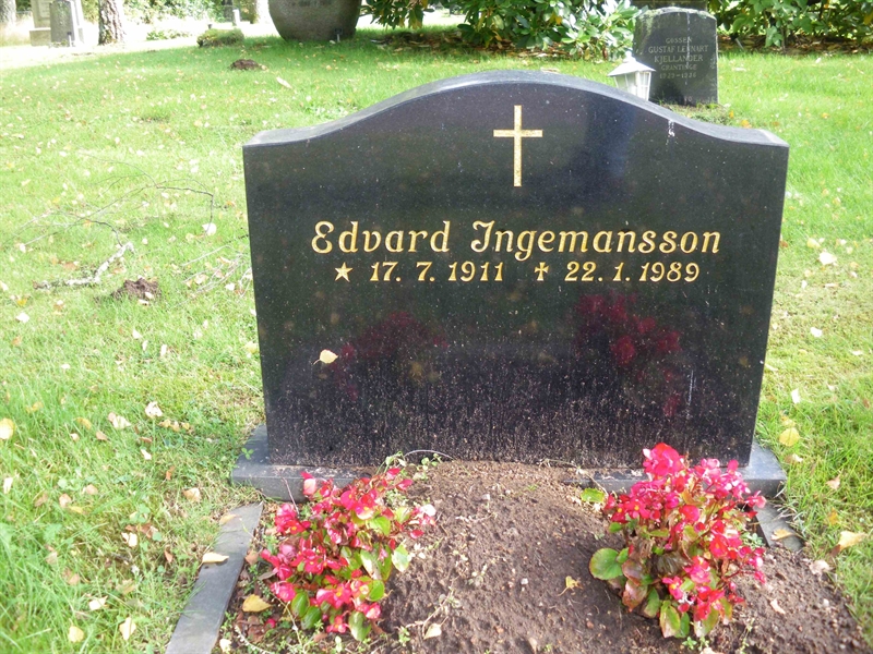 Grave number: SB 06     1