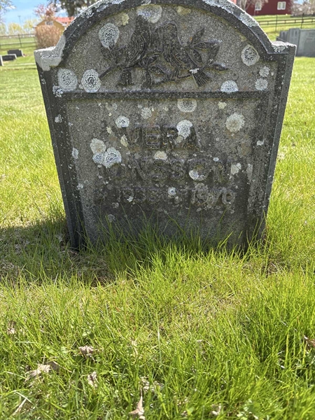 Gravnummer: H 069 015-15