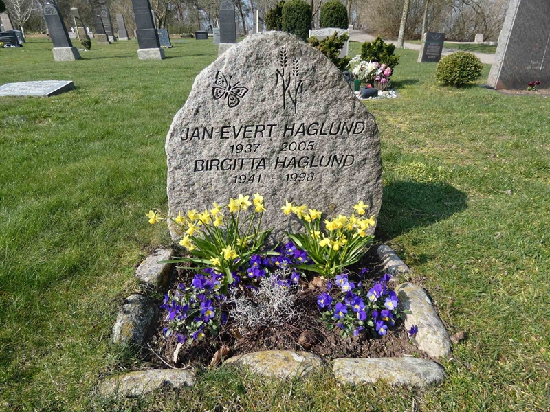 Grave number: EL 2   542