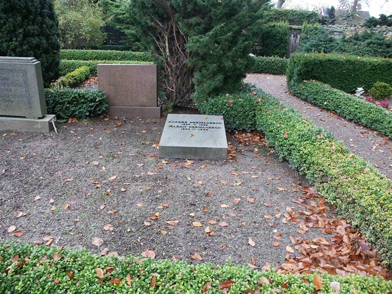 Grave number: SK B   106-109