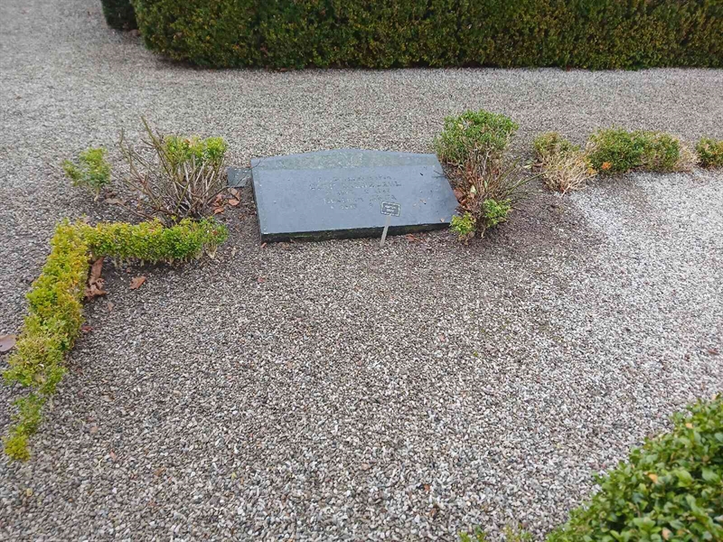 Gravnummer: FE C    34, 35