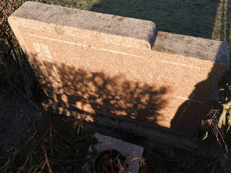 Gravnummer: GK HÖ    33-34