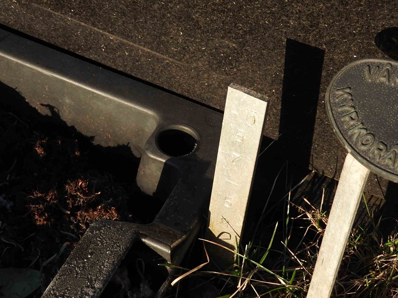 Hautatunnus: GK HÖ    57-58