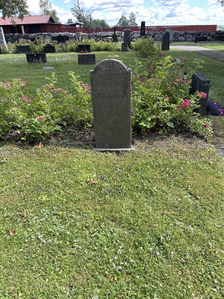 Grave number: 2 G  907-908