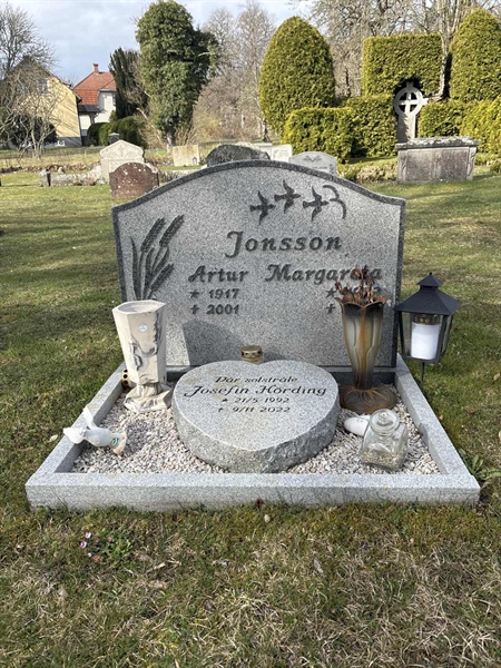 Grave number: LI 71, 72