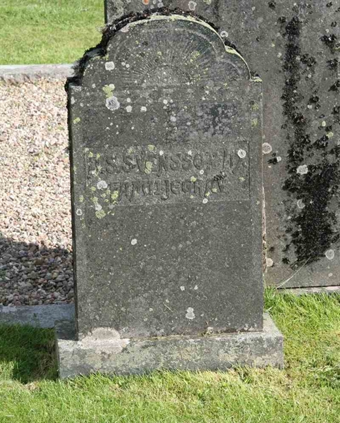 Grave number: F V B   245-246