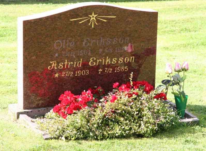 Grave number: F V B   227-228