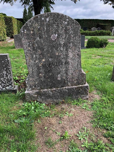 Grave number: AK 03    11, 12