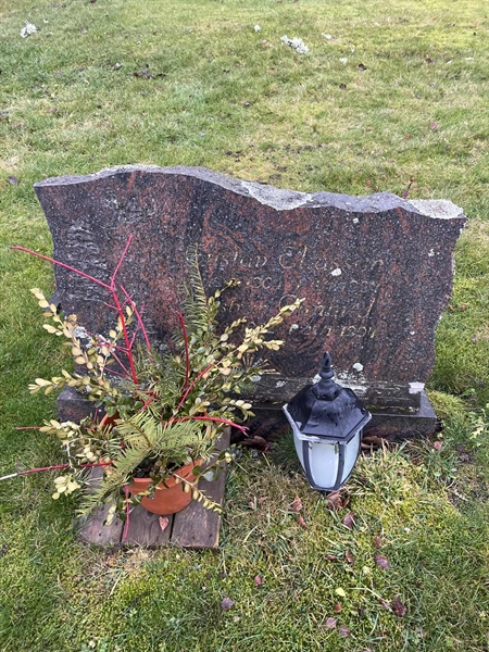 Grave number: Ärt 60 32    79+80