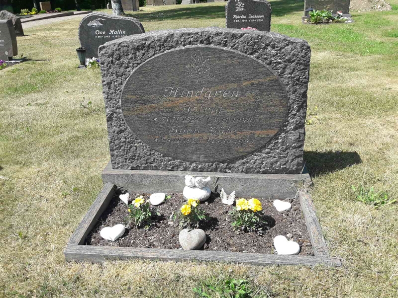 Grave number: TÖ 4   240, 241