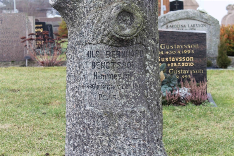 Grave number: ÖKK 6   372, 373, 374